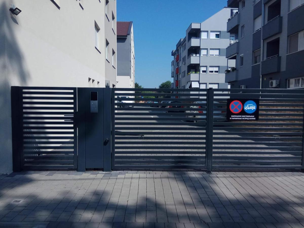 Apartment Cherry Gold Beçkerek Dış mekan fotoğraf